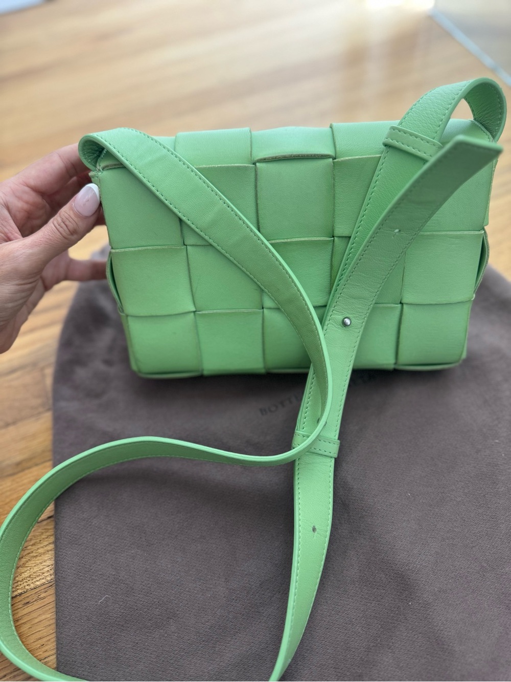 Bottega Veneta Pistachio Intrecciato Leather Crossbody Bag - Picture 7 of 9